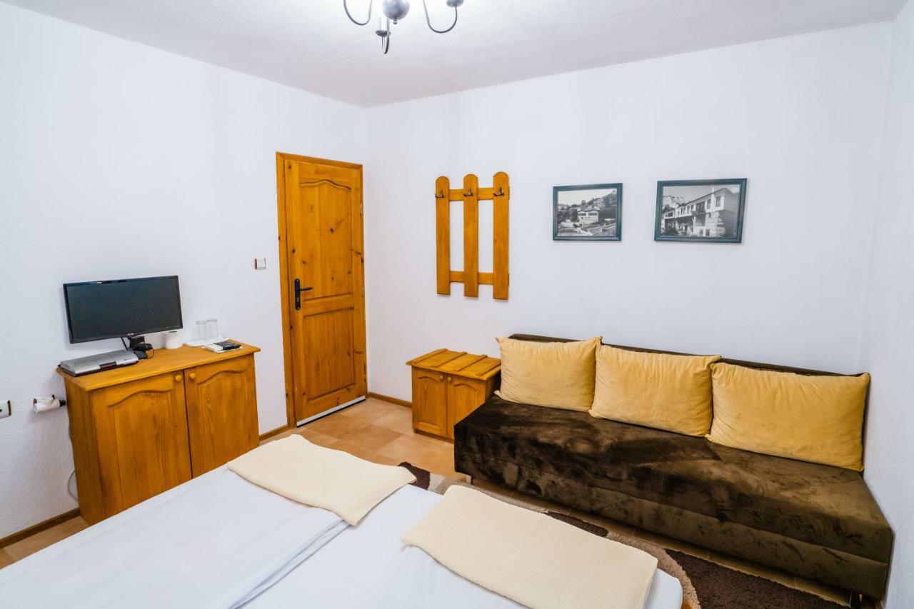 Toni'S Guest House Мельник Экстерьер фото